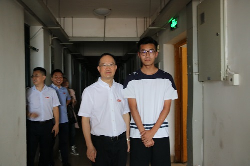 m1529602610331421.jpg IMG_8736.jpg